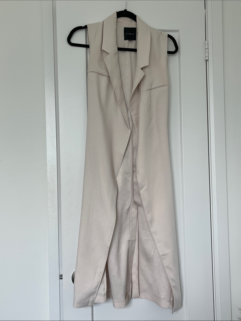 Dynamite Long Sleeveless Duster in Light Beige